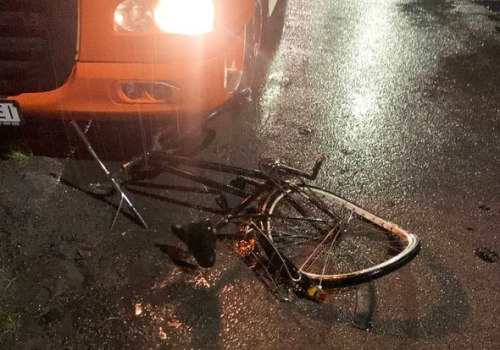 У Рівненському районі нетверезий велосипедист потрапив у ДТП