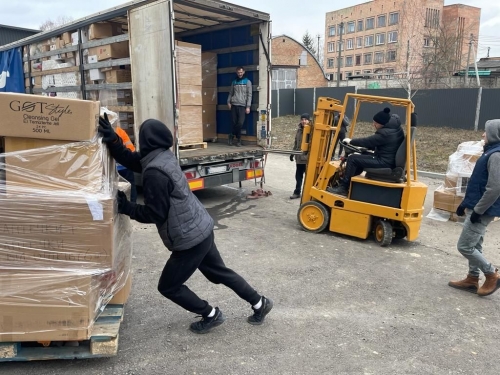Рівненщина прийняла 75 гуманітарних вантажівок з-за кордону