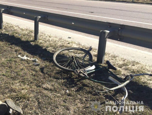У Рівненському районі загинув велосипедист