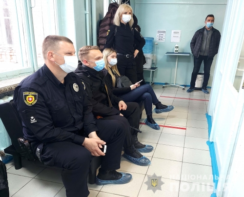 Рівненські поліцейські поділилися кров’ю для порятунку інших