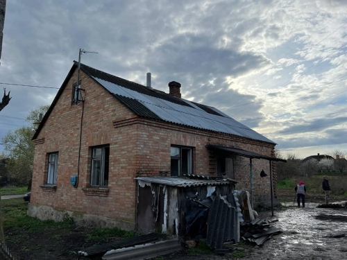 На Рівненщині оперативно відновлюють будинки, постраждалі від ракетних ударів
