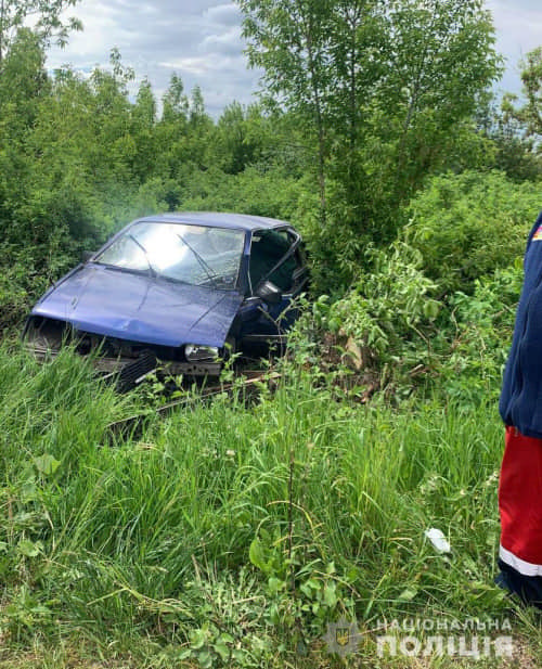 ДТП у Рівненському районі: водій зник з місця події, залишивши двох дітей у авто