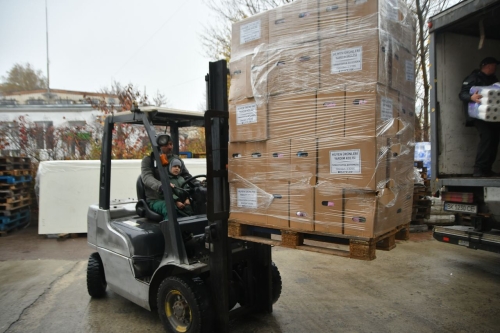 Виробник байрактарів передав гуманітарну допомогу на Рівненщину