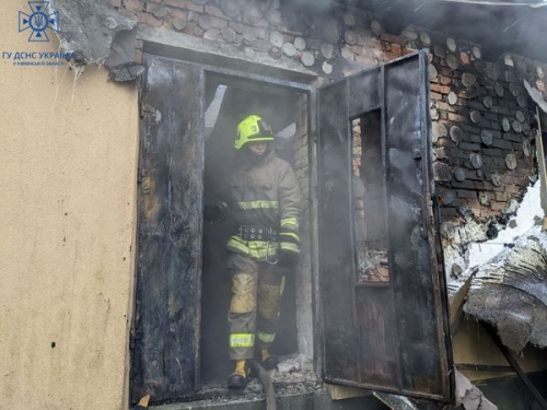 На Рівненщині вогнеборці ліквідували пожежу в приватному господарстві
