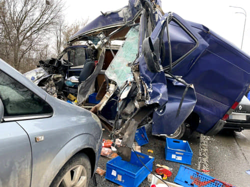 ДТП за участю п’ятьох авто у Рівненському районі: загинув водій буса