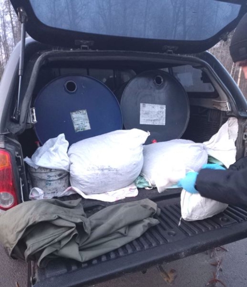42 кілограми бурштину вилучили поліцейські на Рівненщині у жителя Житомирщини