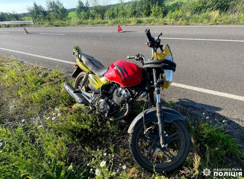У Рівненському районі в ДТП травмувалися мотоцикліст та його неповнолітній пасажир