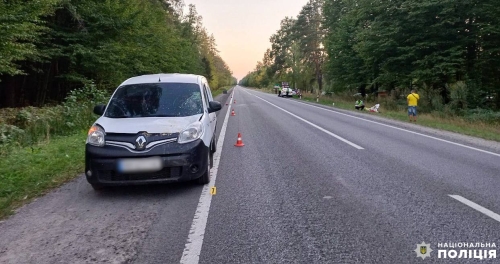 У Рівненському районі внаслідок ДТП загинув велосипедист