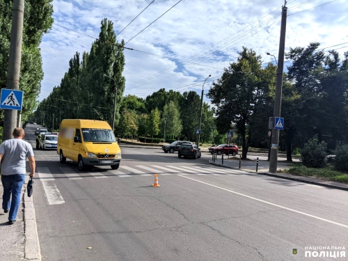 У Рівному під колесами буса травмувалась пішохідка