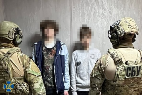 СБУ та Нацполіція затримали російських агентів, які намагалися підірвати наряд поліції біля Рівного СБУ та Нацполіція затримали російських агентів, які намагалися підірвати наряд поліції біля Рівного