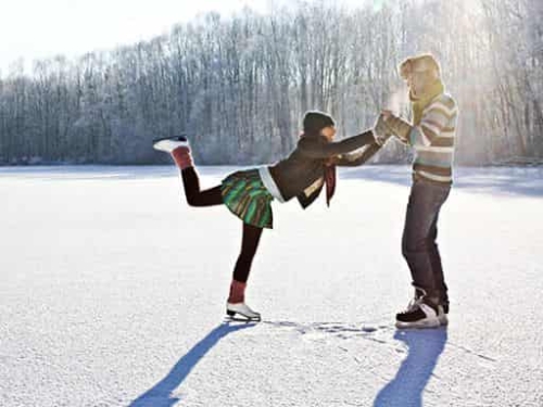 Тренування на льоду: чому варто встати на ковзани?