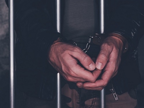 60 діб за ґратами: підозрюваному у пограбуванні здолбунівчанина обрали запобіжний захід