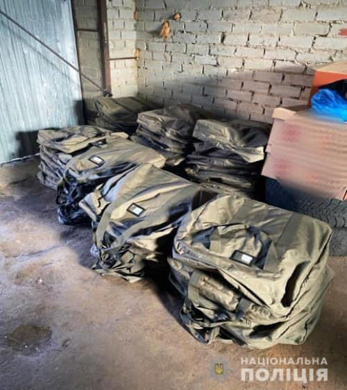 На Рівненщині зловмисники продавали гуманітарну допомогу, призначену військовим