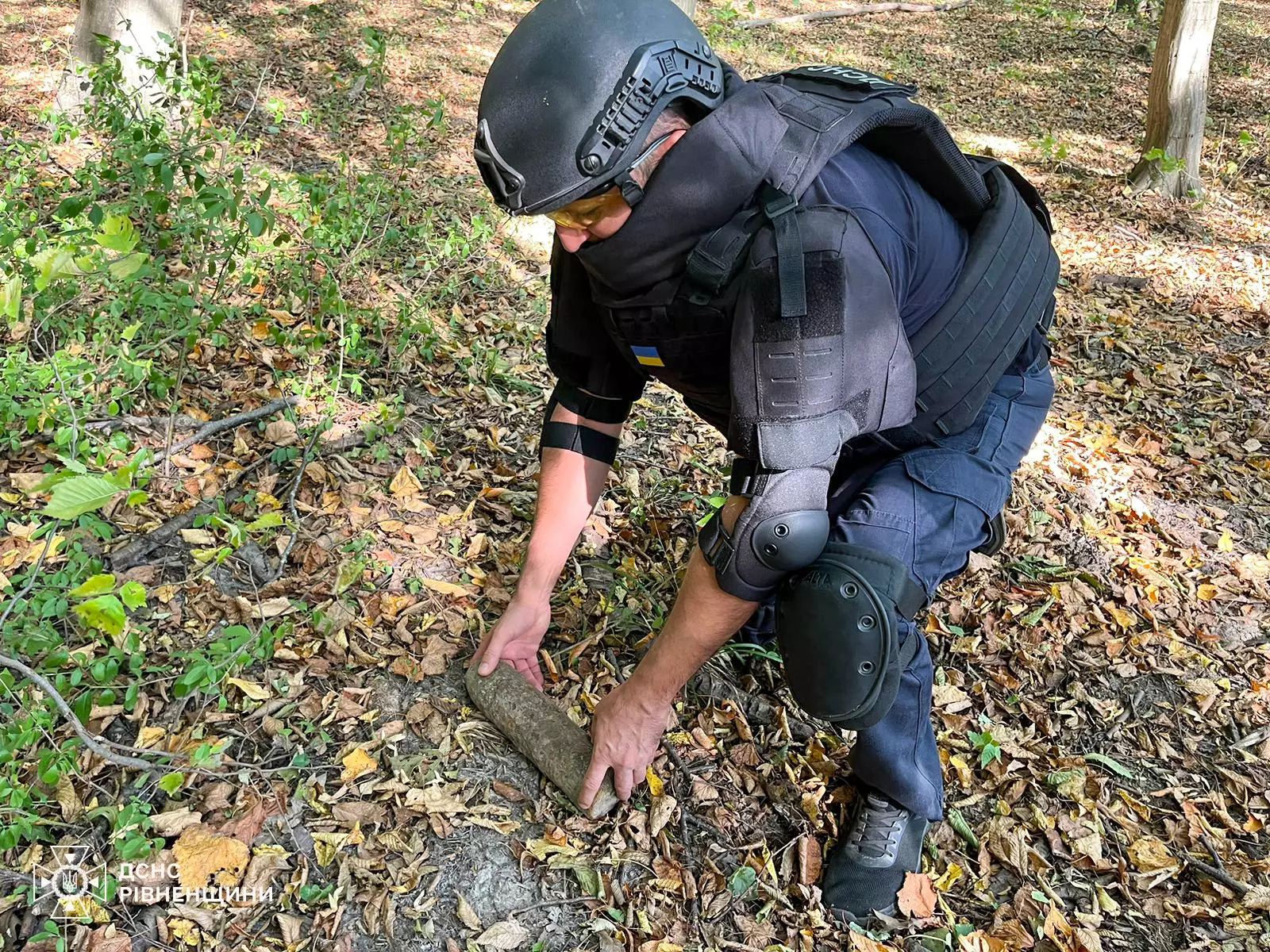 На Дубенщині сапери ДСНС Рівненщини знищили артснаряди часів Другої світової війни