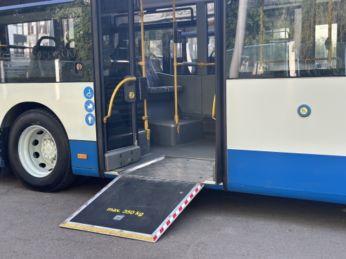 Автопарк КП «Рівнеелектроавтотранс» поповнився ще двома сучасними та комфортними автобусами марки «Mercedes-Benz»